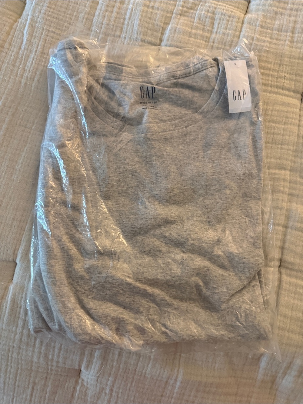 NWT GAP Women’s Light Heather Gray Modern T-shirt